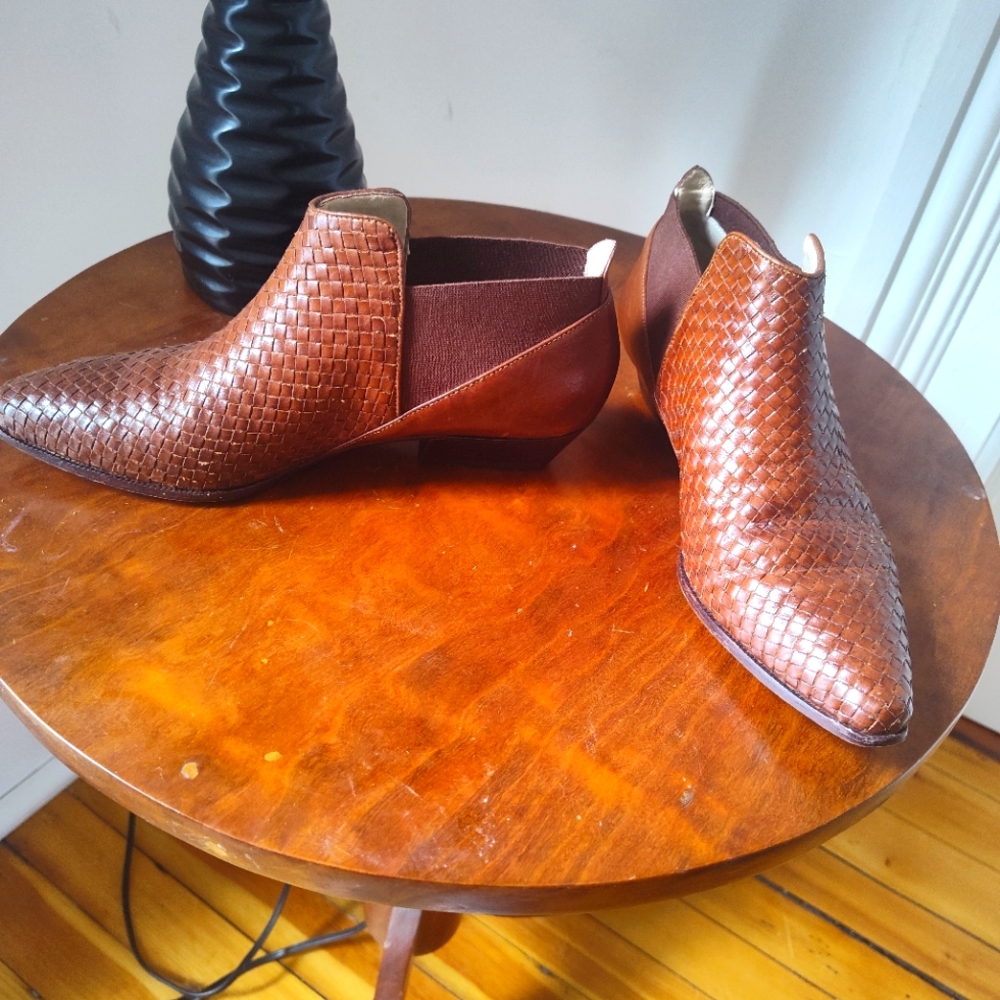 Shoestrings Wagner woven leather ankle bootie in cognac